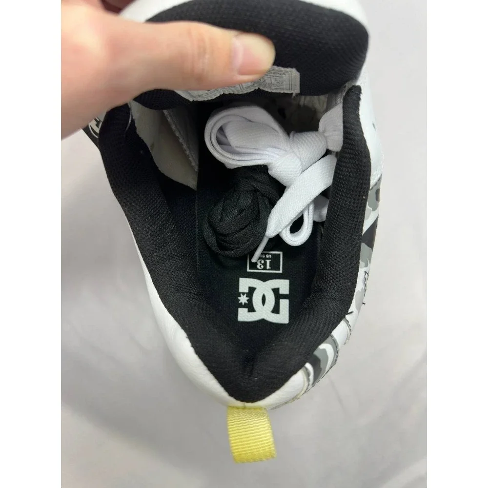 Vintage DC Court Graffik 2006 Y2K Skate Shoes White Camo Men's Size 13